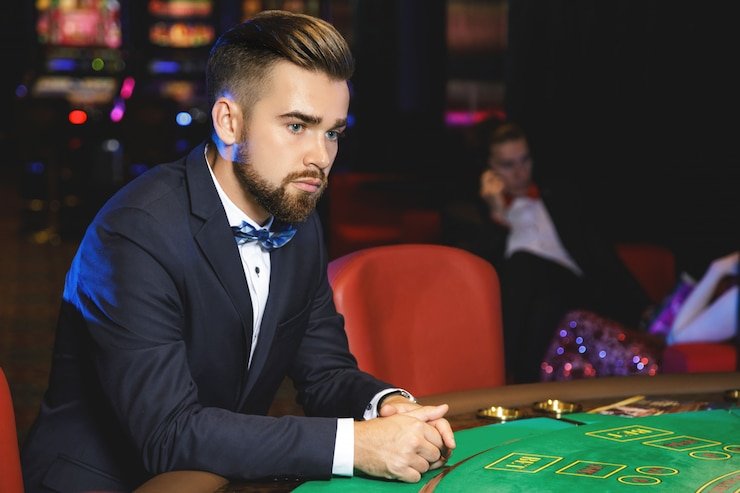 Simbol dan tabel pembayaran Fortune Mouse di mpltoto